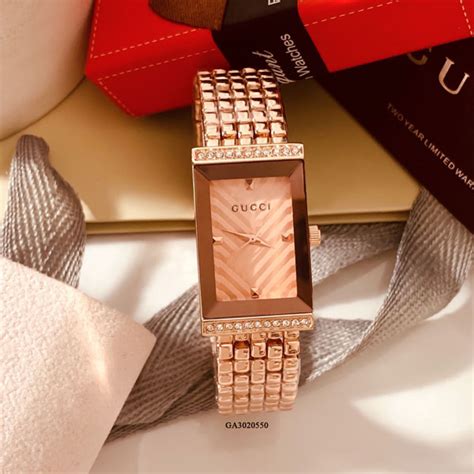 đồng hồ gucci mặt chữ nhật